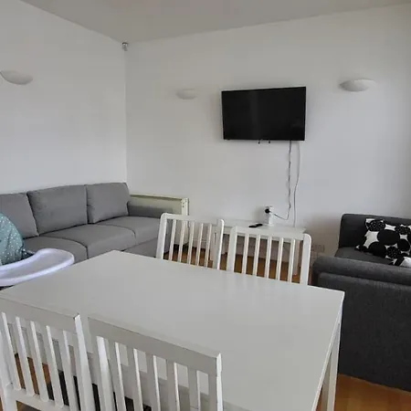 1 Bed, G-Floor Apt Close To O2, Excel And City Airport London Exterior photo